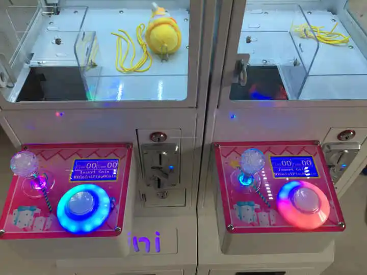 Mini machine à griffes géante  - Arcade Toy Claw Vending Machine avis et prix